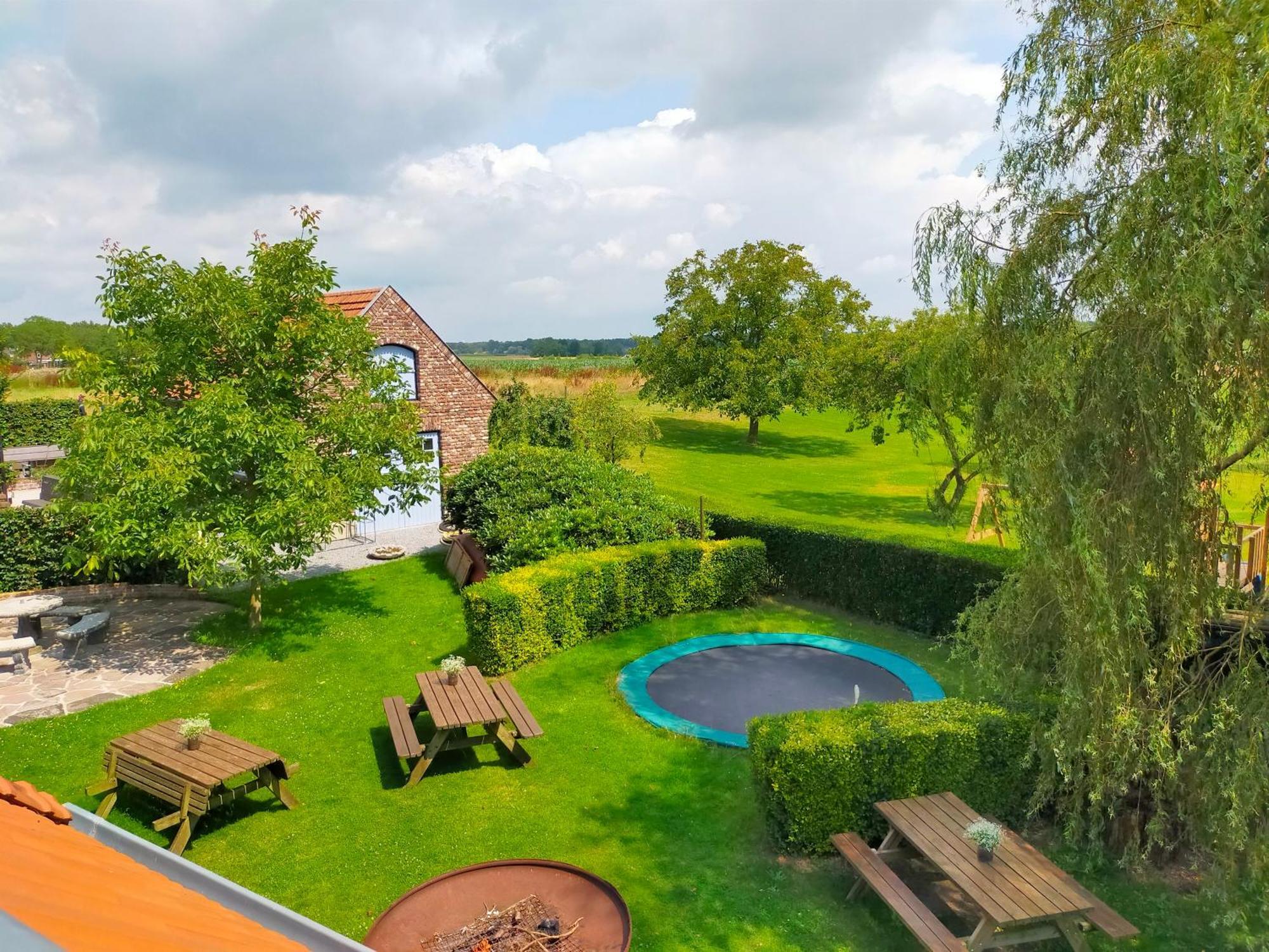Bed and Breakfast Aan De Molenberg Broekhuizen  Экстерьер фото